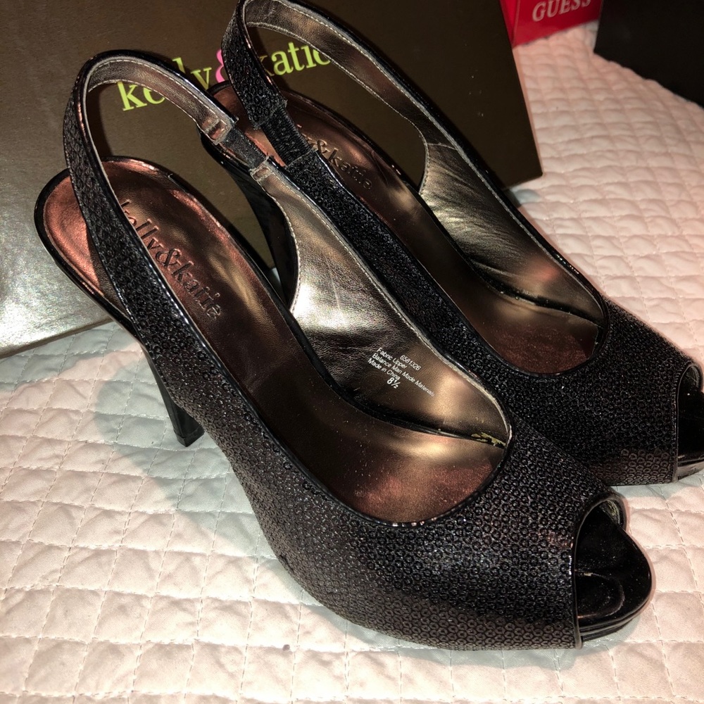 Black dress shoe